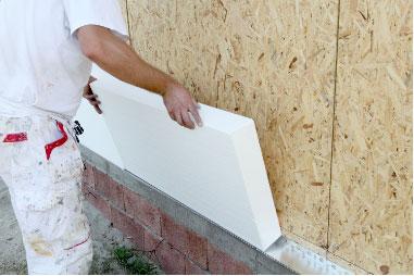 Haus modernisieren Aussenfassade dämmen Aussenfassade wird mit Styropor gedämmt